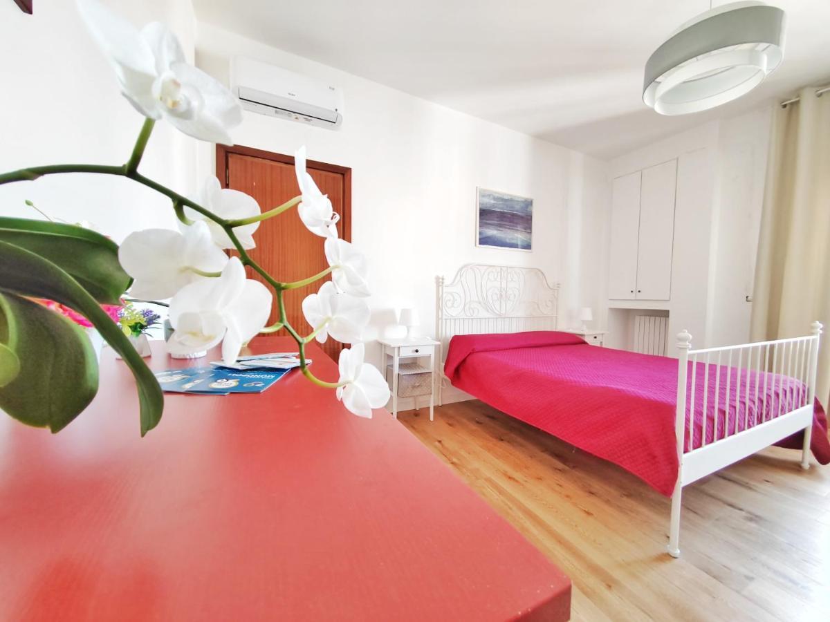 Ferienwohnung Dimora Sea View Monopoli Exterior foto